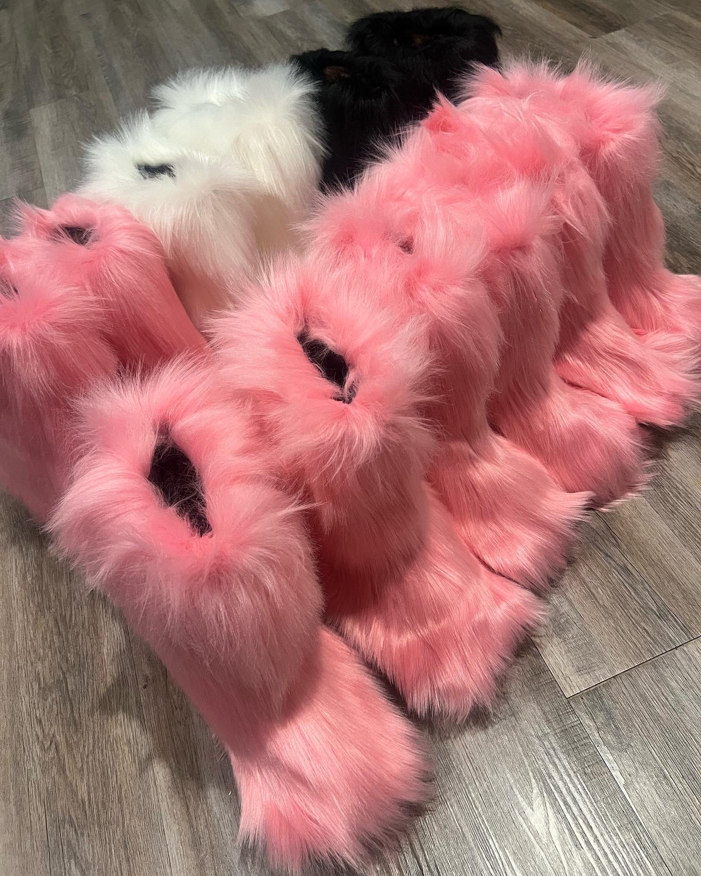 Cozy Bae Fur Boots- Pink